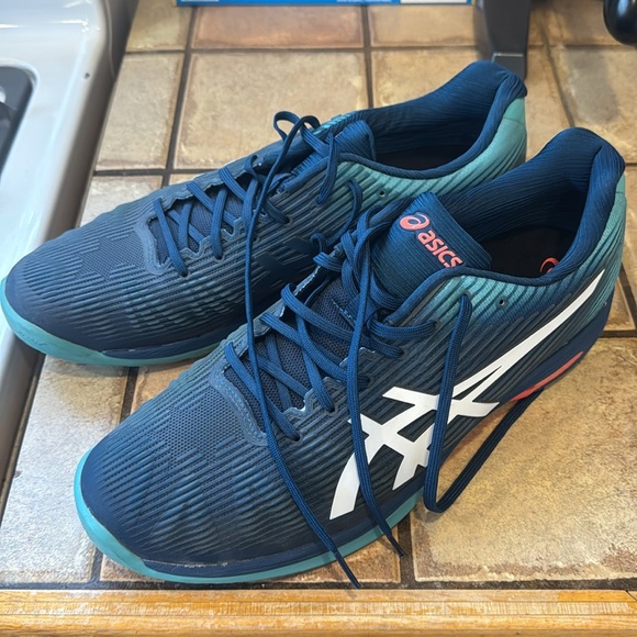 ASICS men’s shoe. Solutions speed - Picture 3 of 5